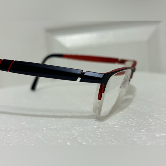 Ad-lib Designed in France Titanium Eyewear - Picture 12 of 15